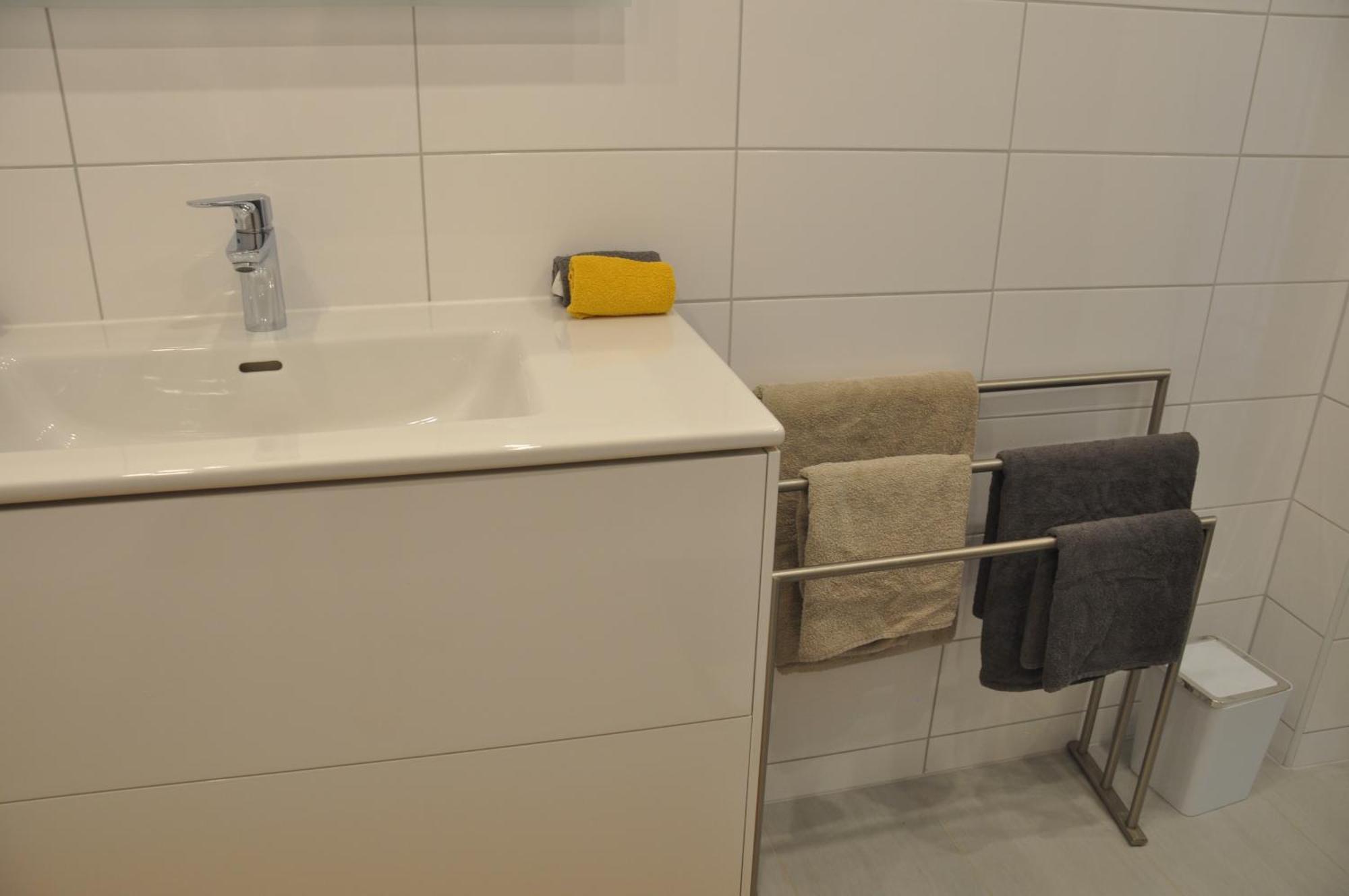 2-Zimmer Wohnung Mit Terrasse, Fernblick, Natur, Ruhig - Marburg Zewnętrze zdjęcie